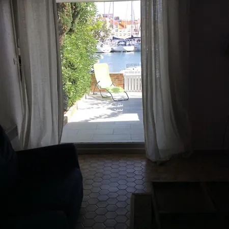 Διαμέρισμα Cap D'agde, Superbe Marina Avec Ponton Prive